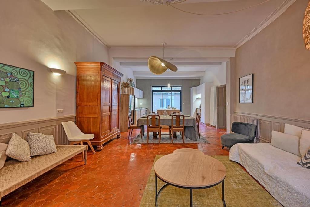 Appartement Au Coeur D'Avignon - 2 Mins Du Palais - Terrasse Isolee Extérieur photo