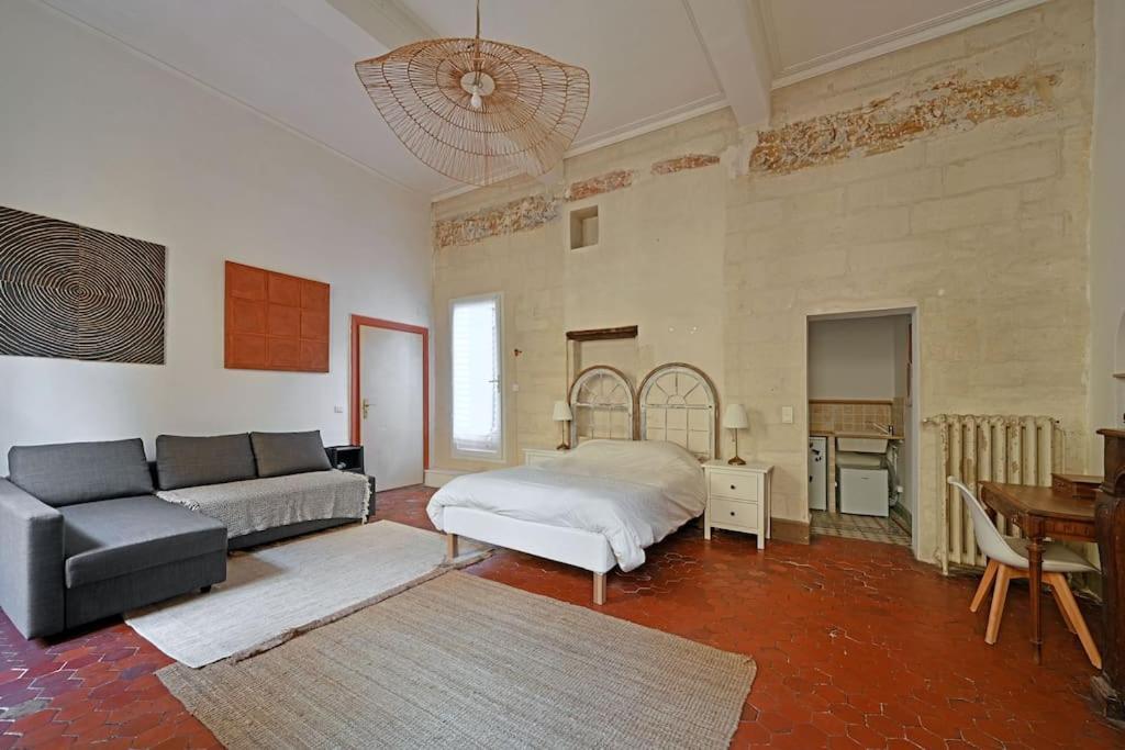 Appartement Au Coeur D'Avignon - 2 Mins Du Palais - Terrasse Isolee Extérieur photo